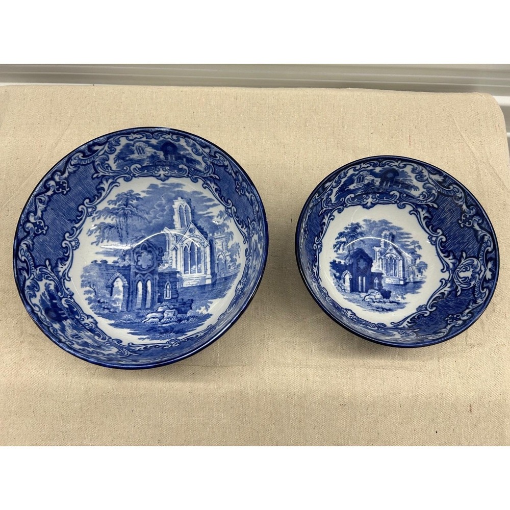 George Jones Abbey Flow Blue Set of Two Fruit, Serving or Mixing Bowls (279/280)